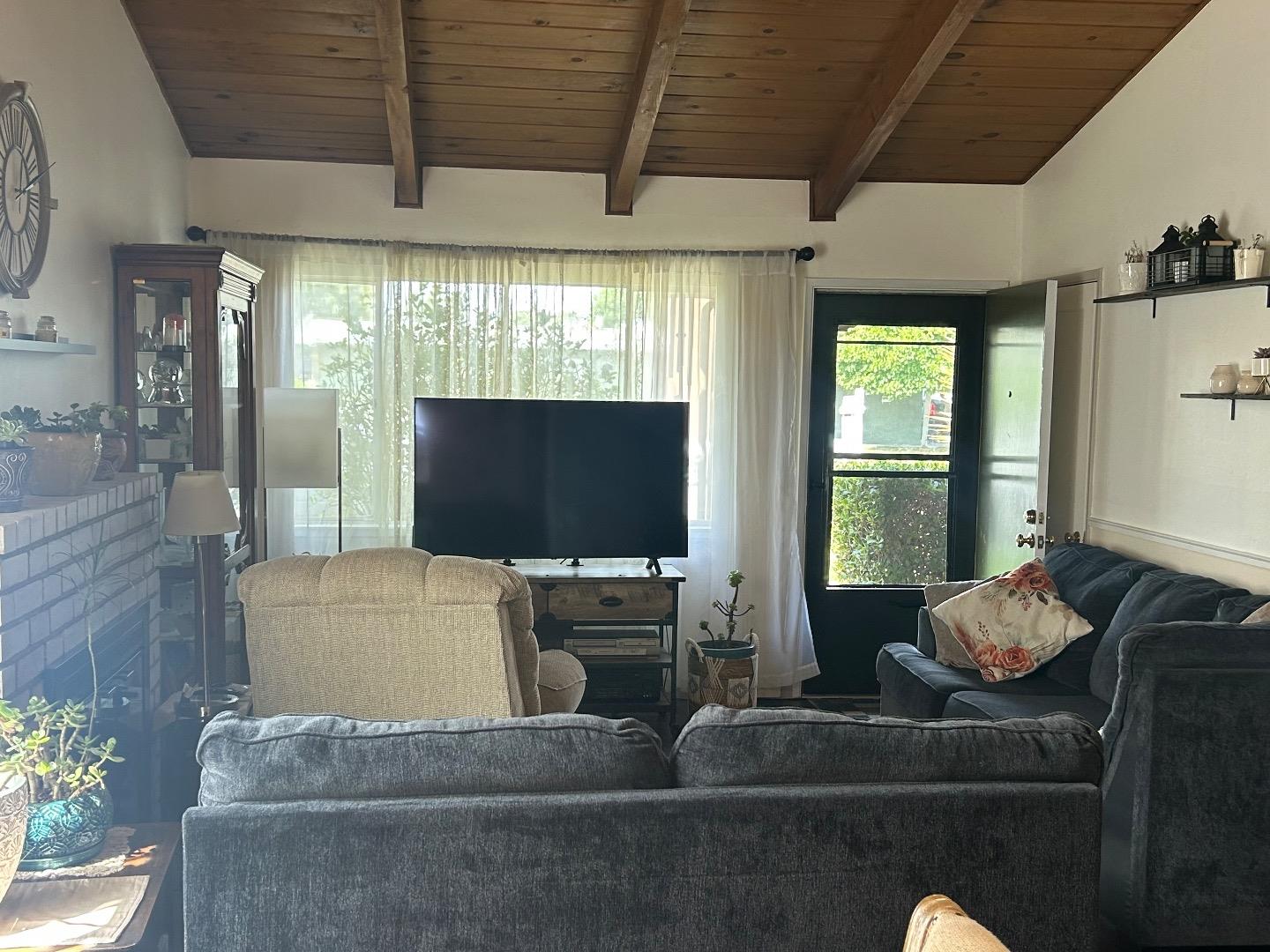 Front Image Thumbnail for ML82015804