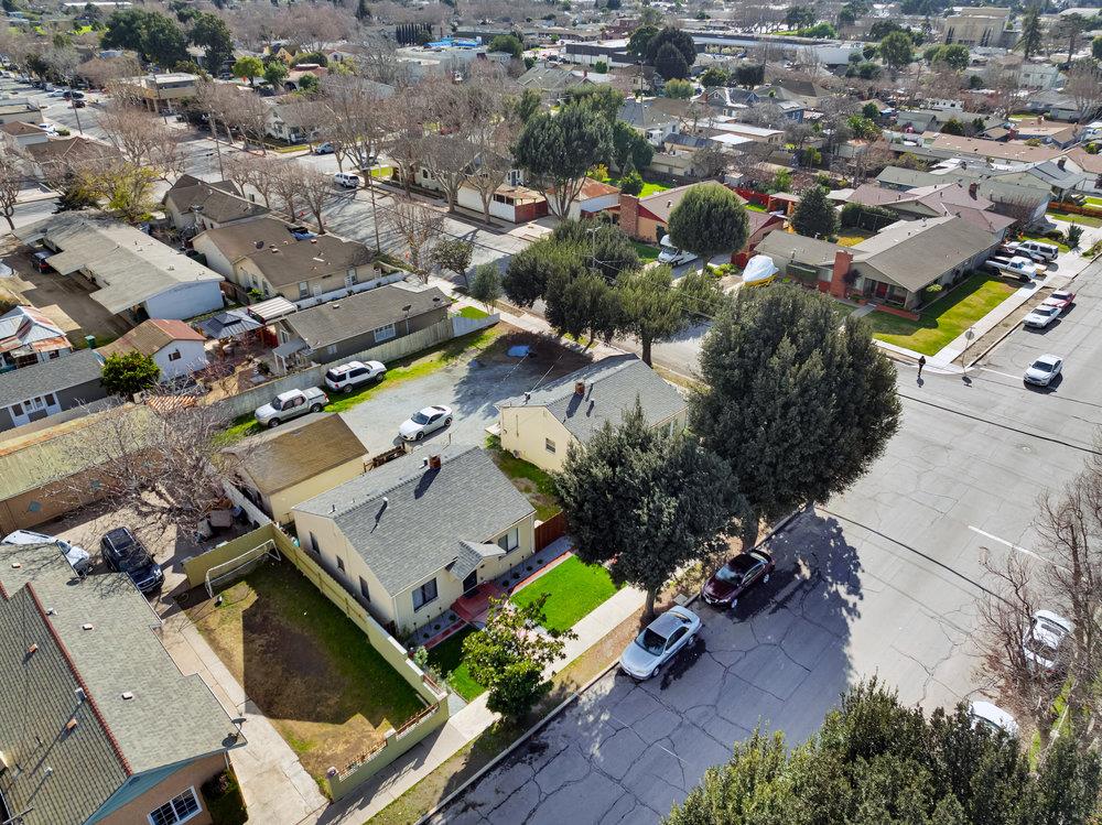 Front Image Thumbnail for ML82015878