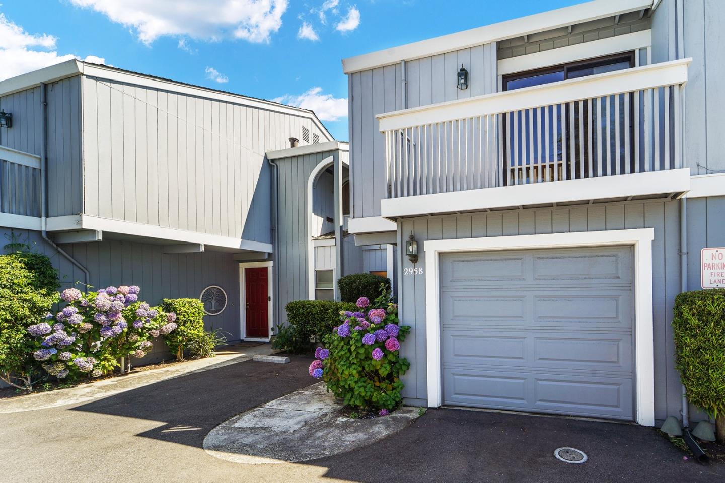 Front Image Thumbnail for ML82016082