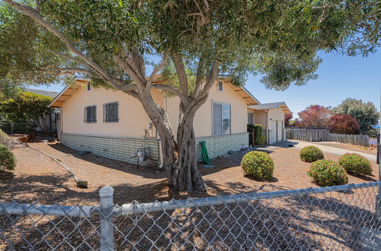 Front Image Thumbnail for ML82016206