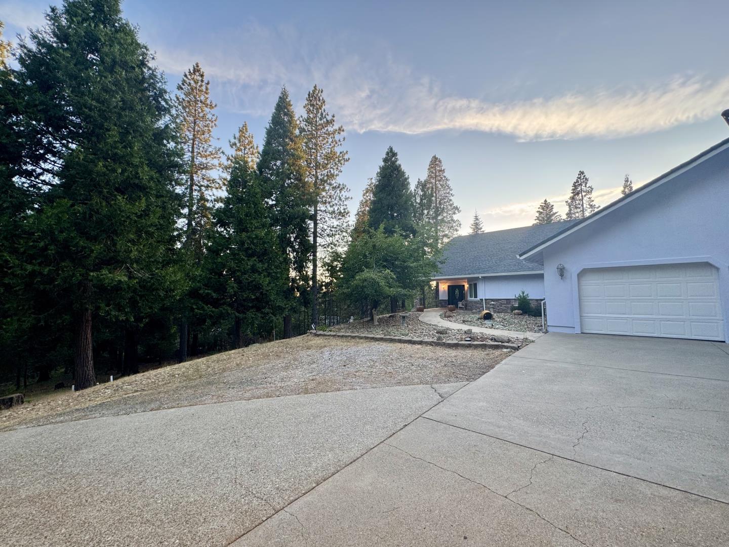 Front Image Thumbnail for ML82016450