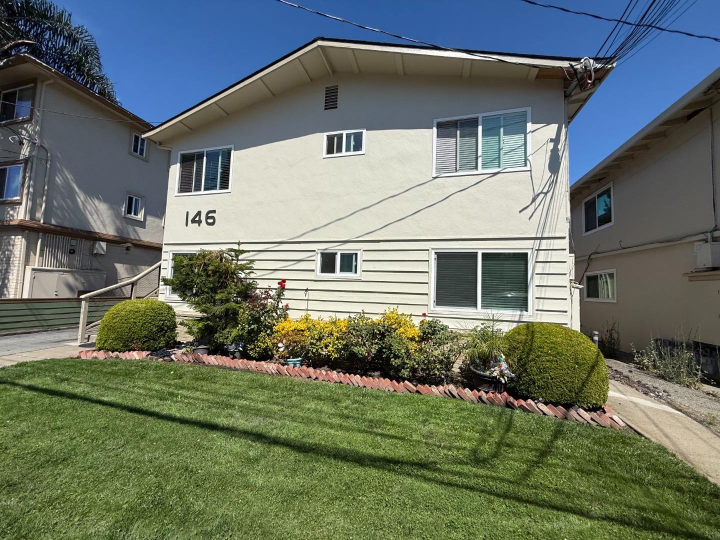 Front Image Thumbnail for ML82016541