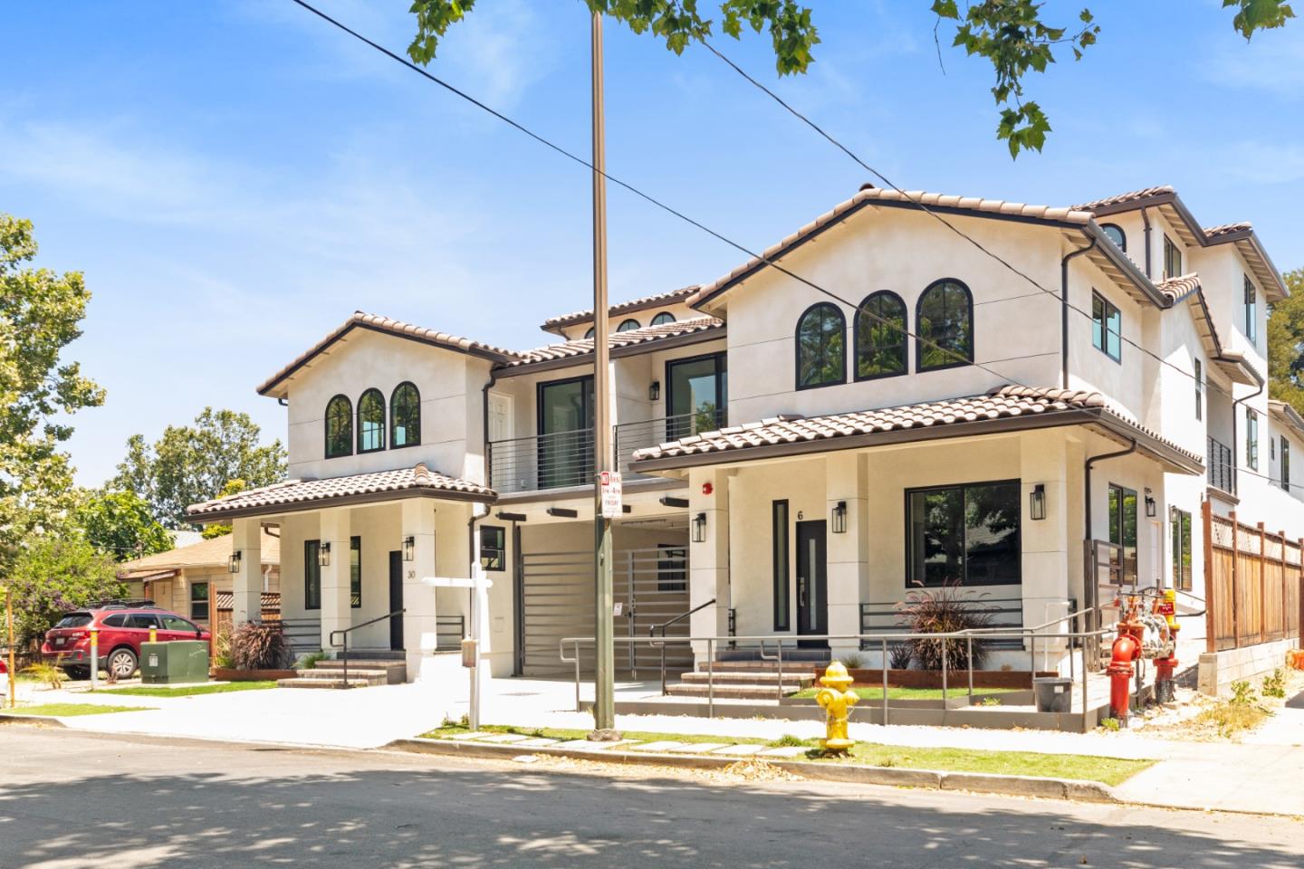 Front Image Thumbnail for ML82016614