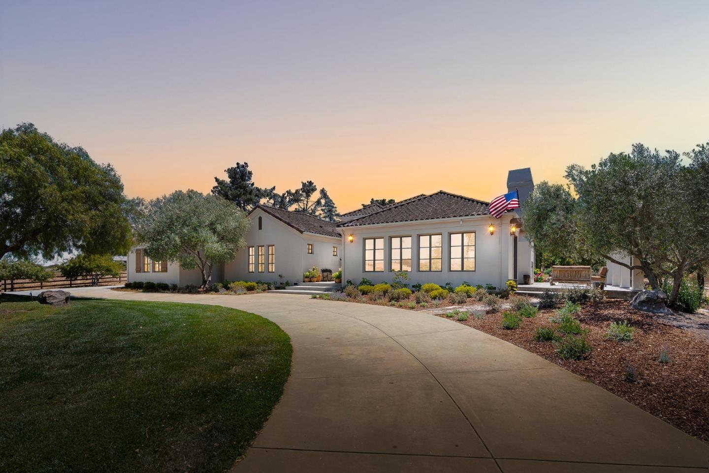 Front Image Thumbnail for ML82016623