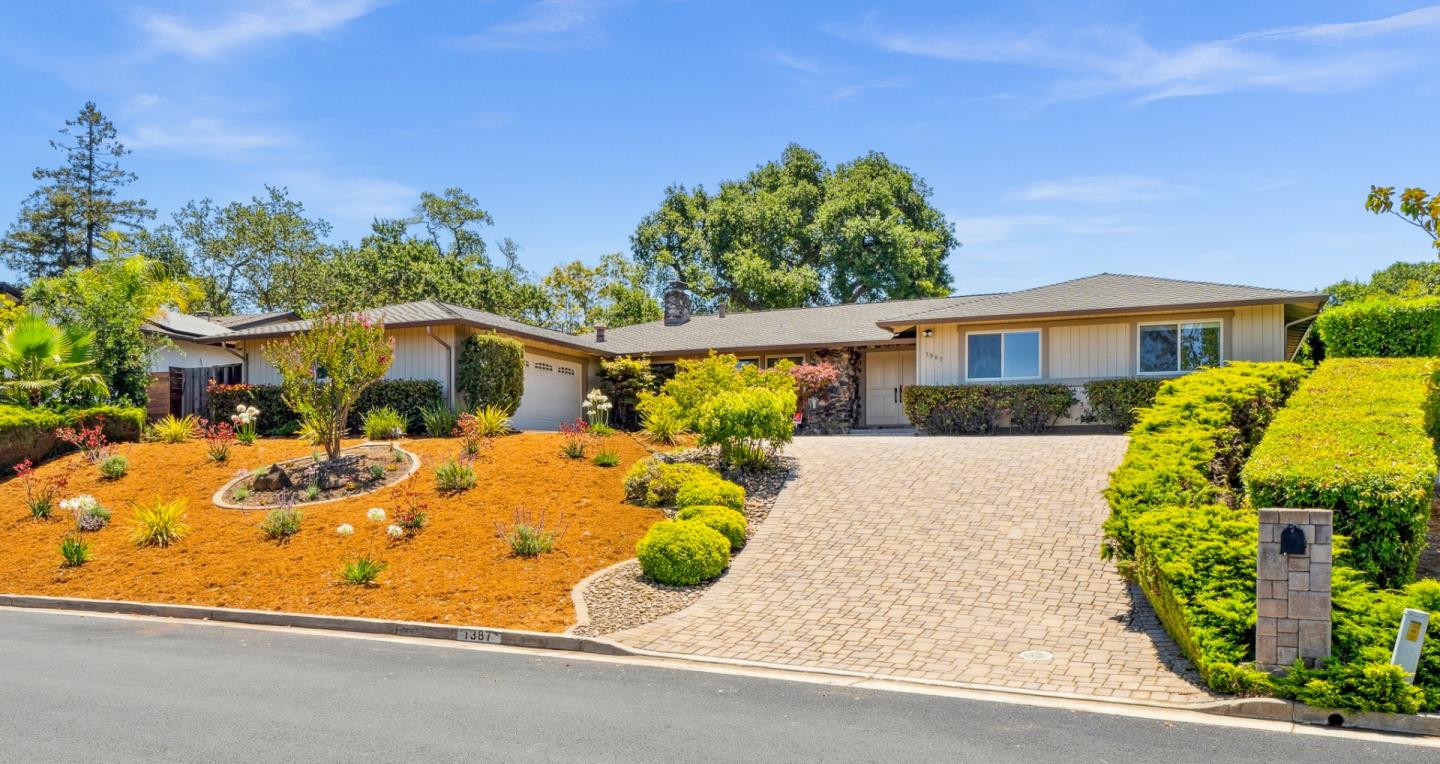 Front Image Thumbnail for ML82016852