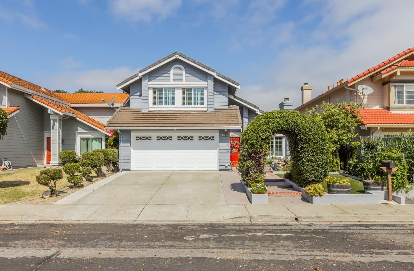 Front Image Thumbnail for ML82016878