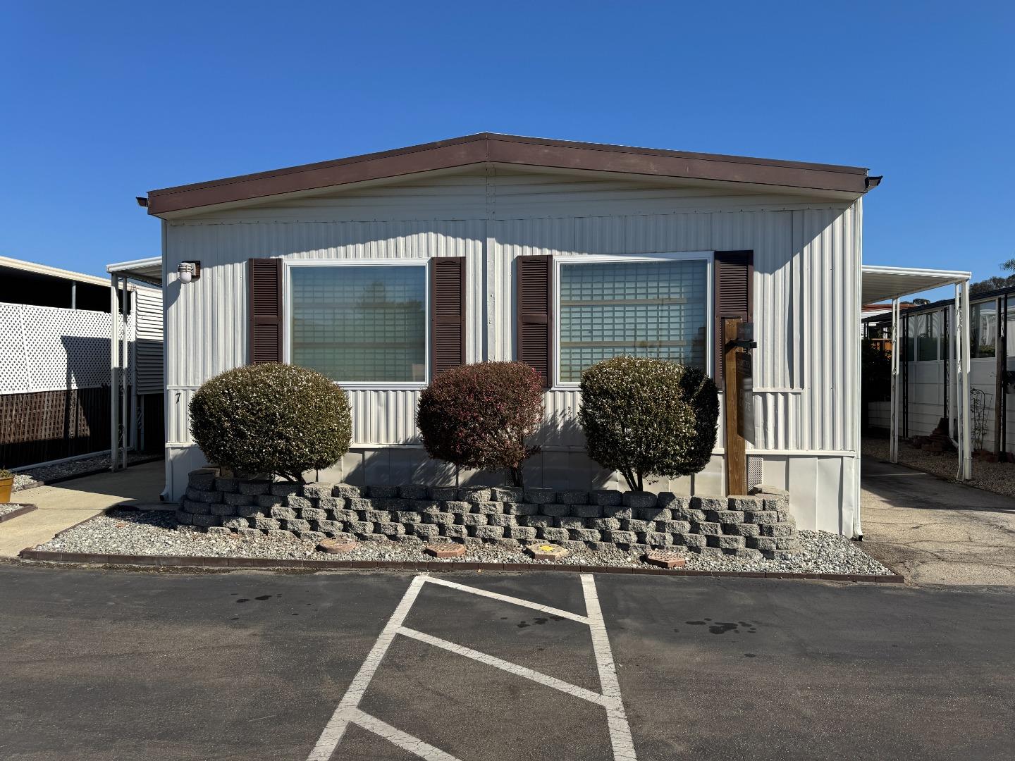 Front Image Thumbnail for ML82016968