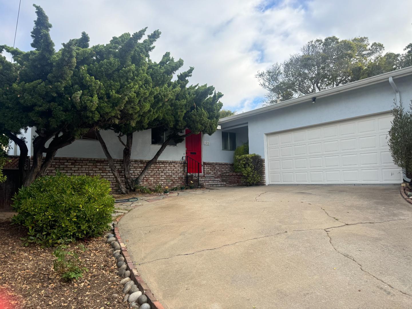 Front Image Thumbnail for ML82016972