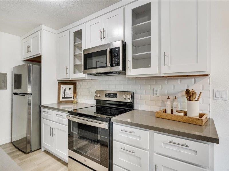 Front Image Thumbnail for ML82017130