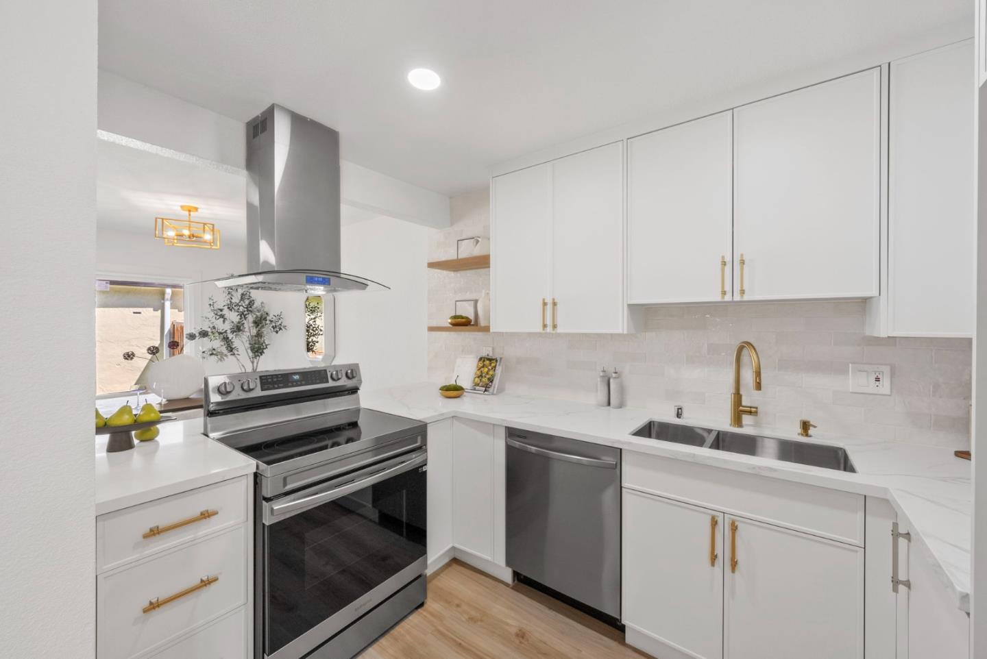 Front Image Thumbnail for ML82017197