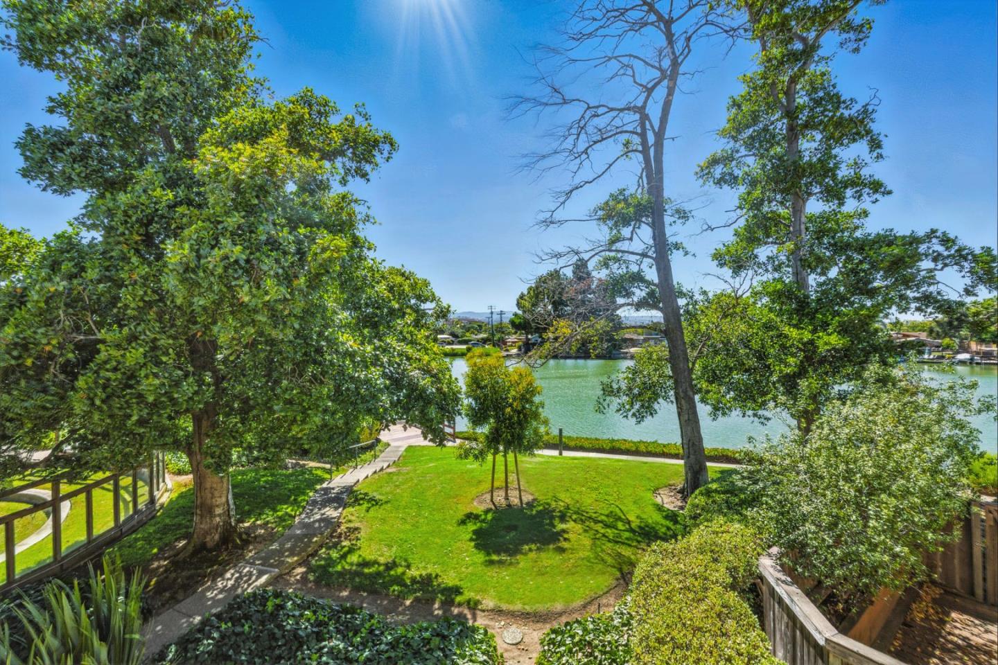 Front Image Thumbnail for ML82017263