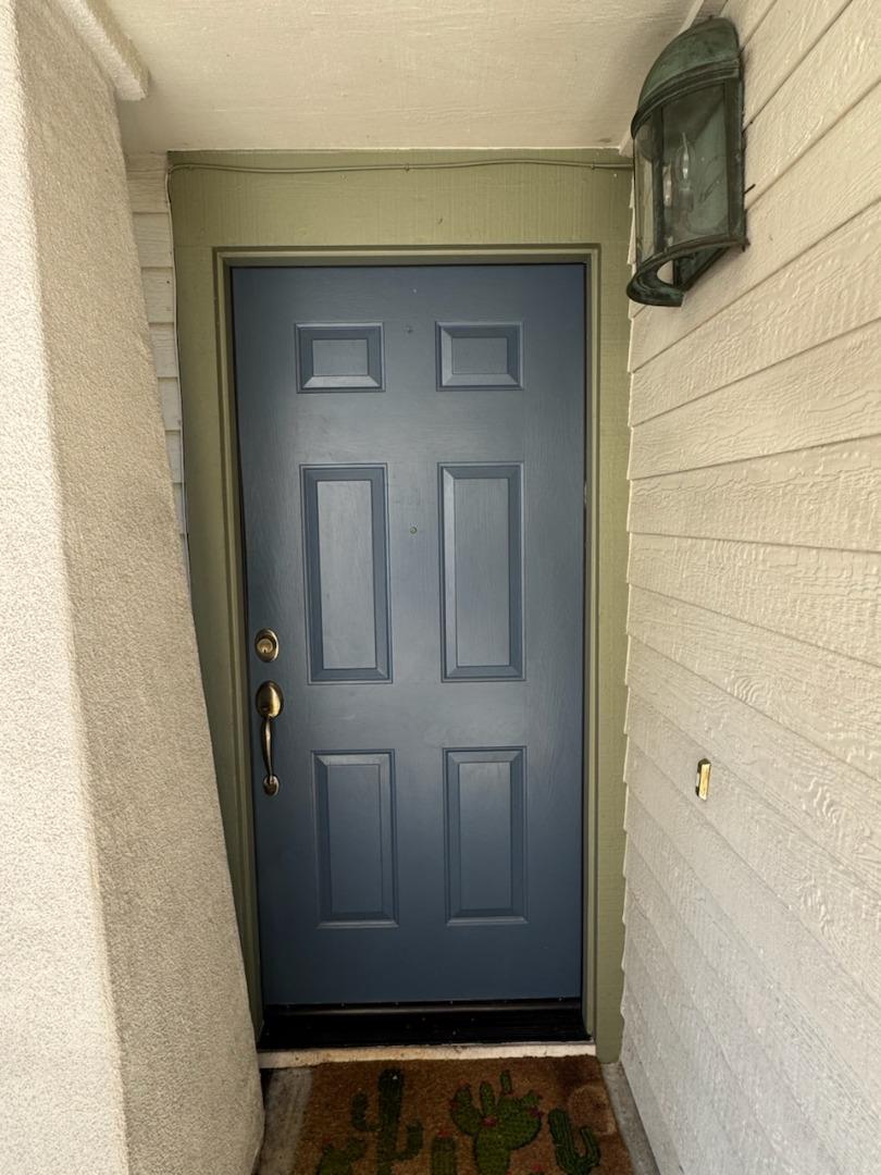 Front Image Thumbnail for ML82017292