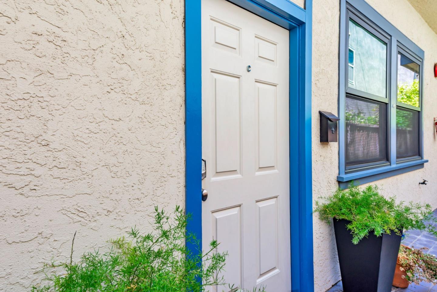 Front Image Thumbnail for ML82017364