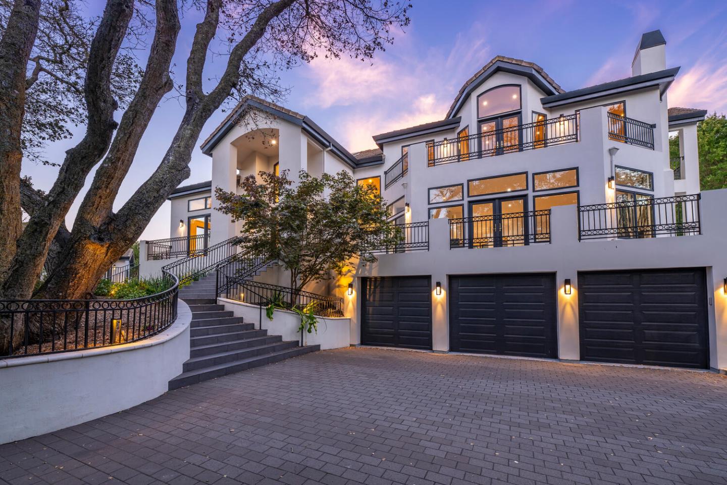 Front Image Thumbnail for ML82017471