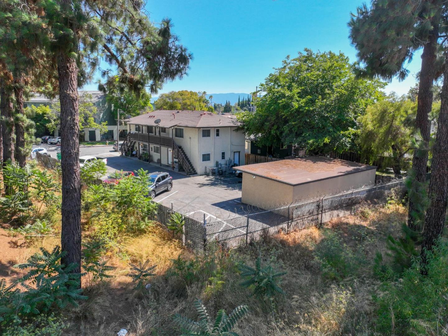 Front Image Thumbnail for ML82017756