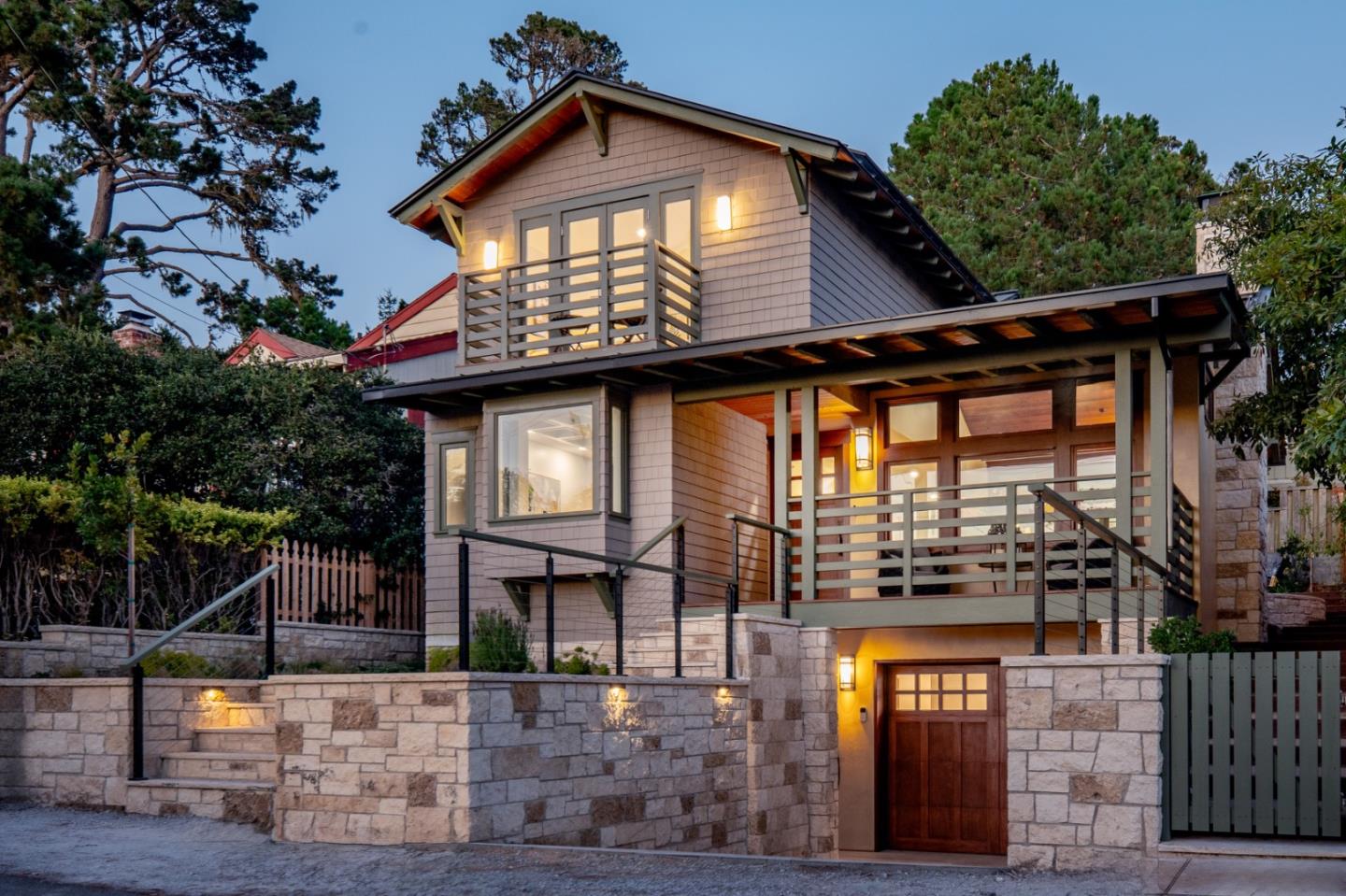 Front Image Thumbnail for ML82017762