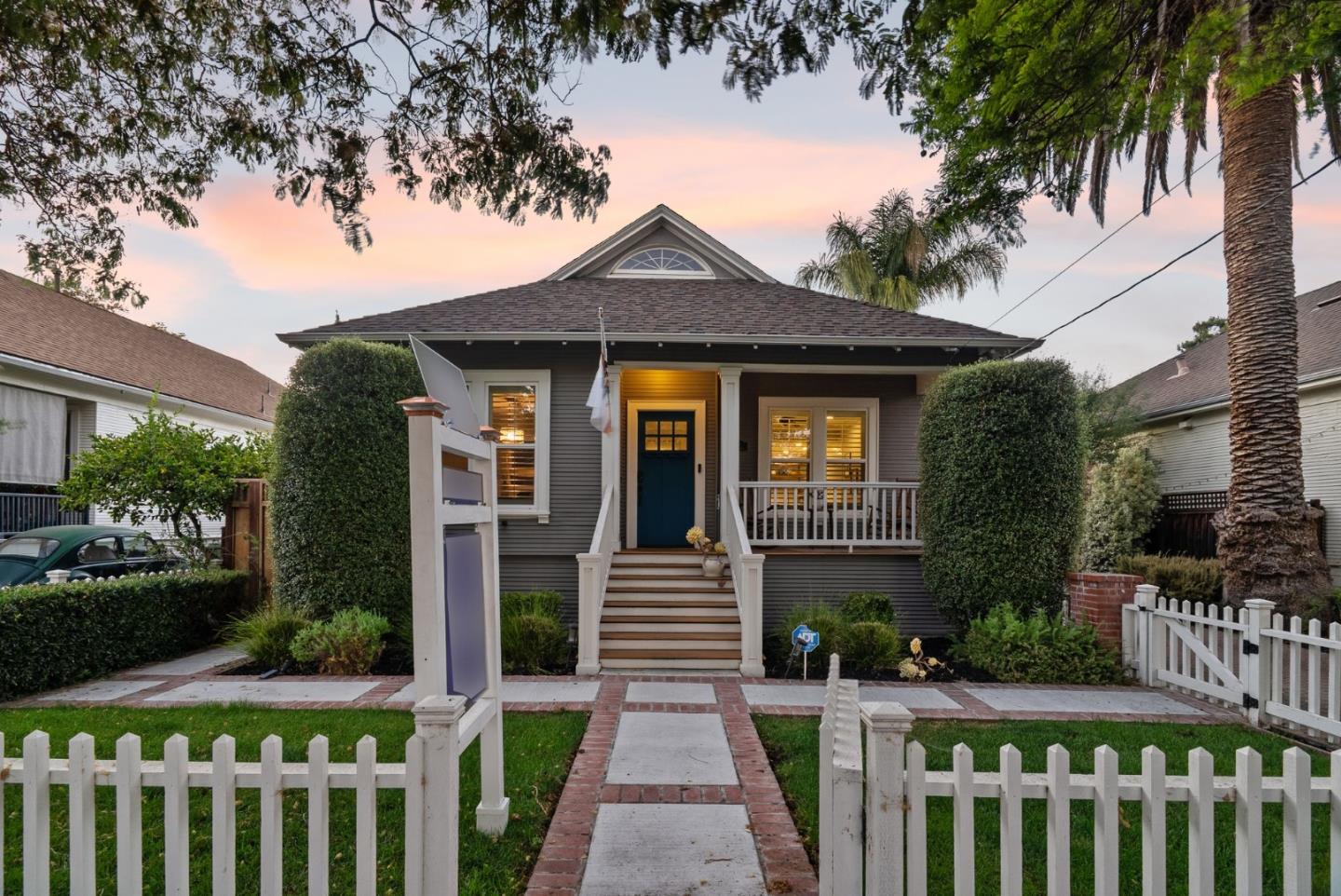 Front Image Thumbnail for ML82017863