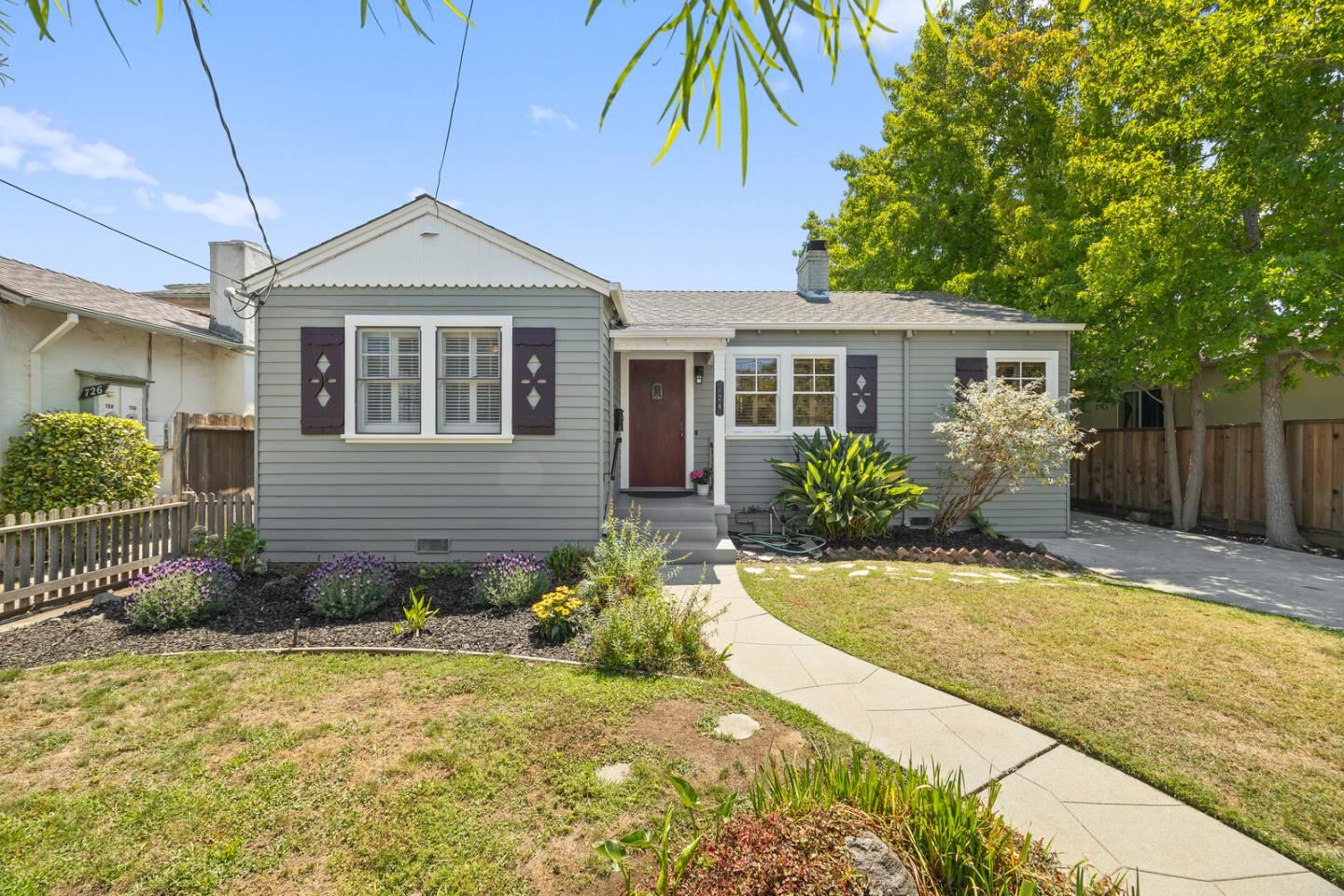 Front Image Thumbnail for ML82017946