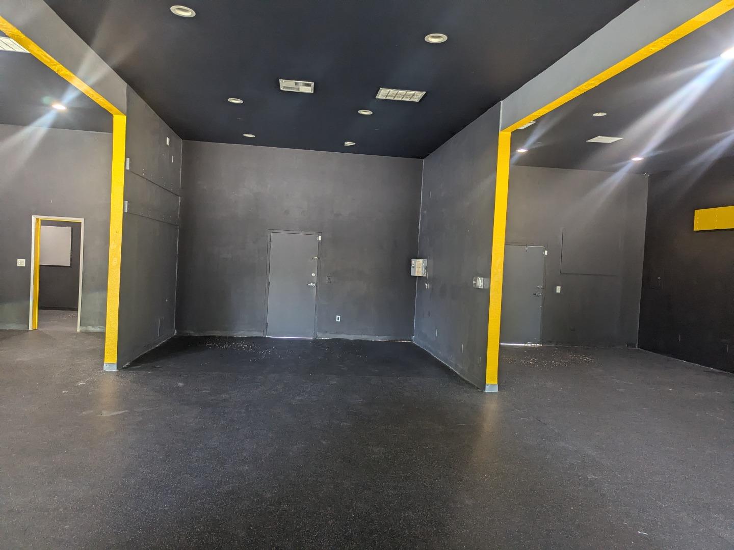 Front Image Thumbnail for ML82017950