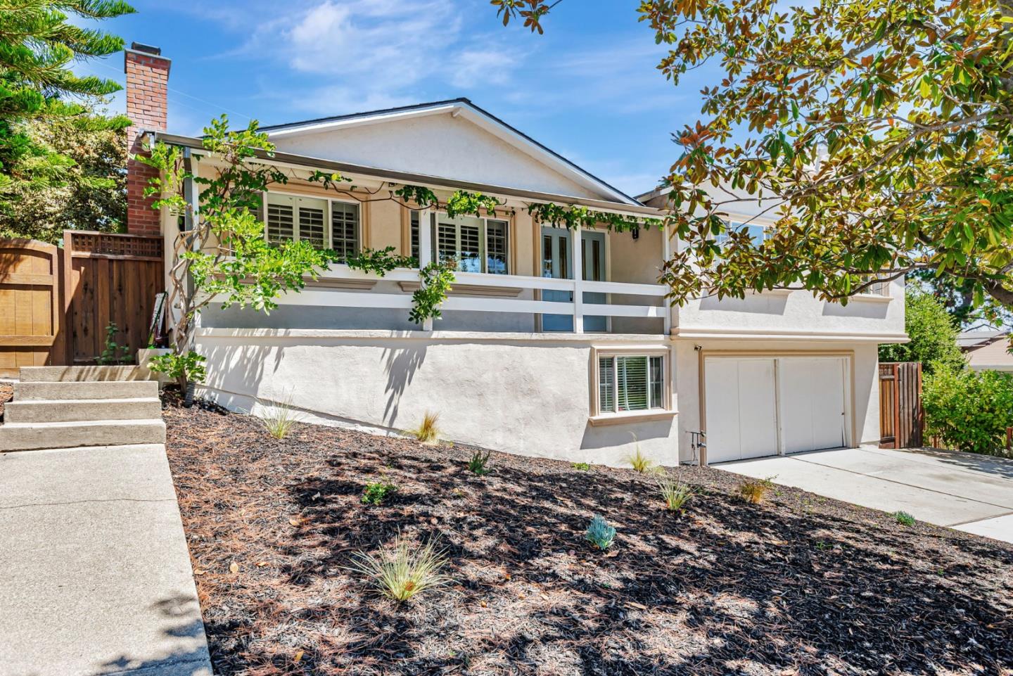 Front Image Thumbnail for ML82018031