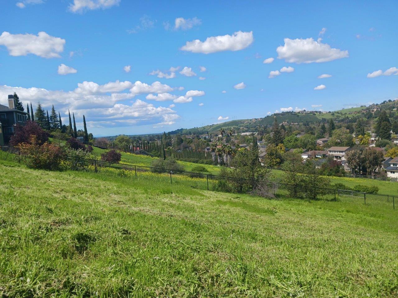 Front Image Thumbnail for ML82018172