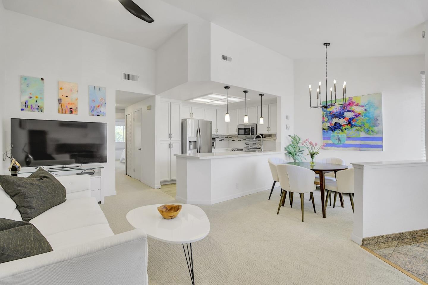 Front Image Thumbnail for ML82018215