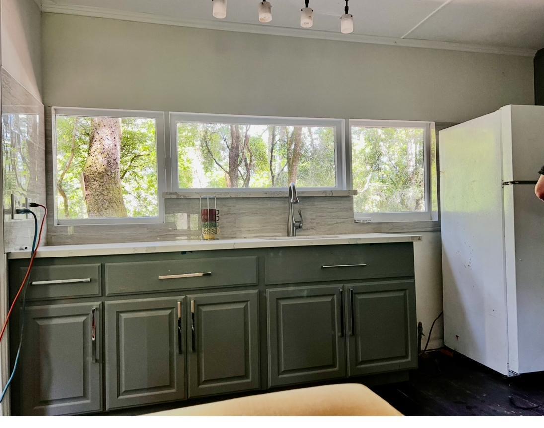 Front Image Thumbnail for ML82018239