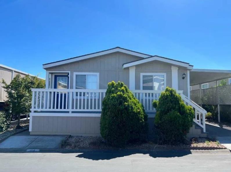 Front Image Thumbnail for ML82018256