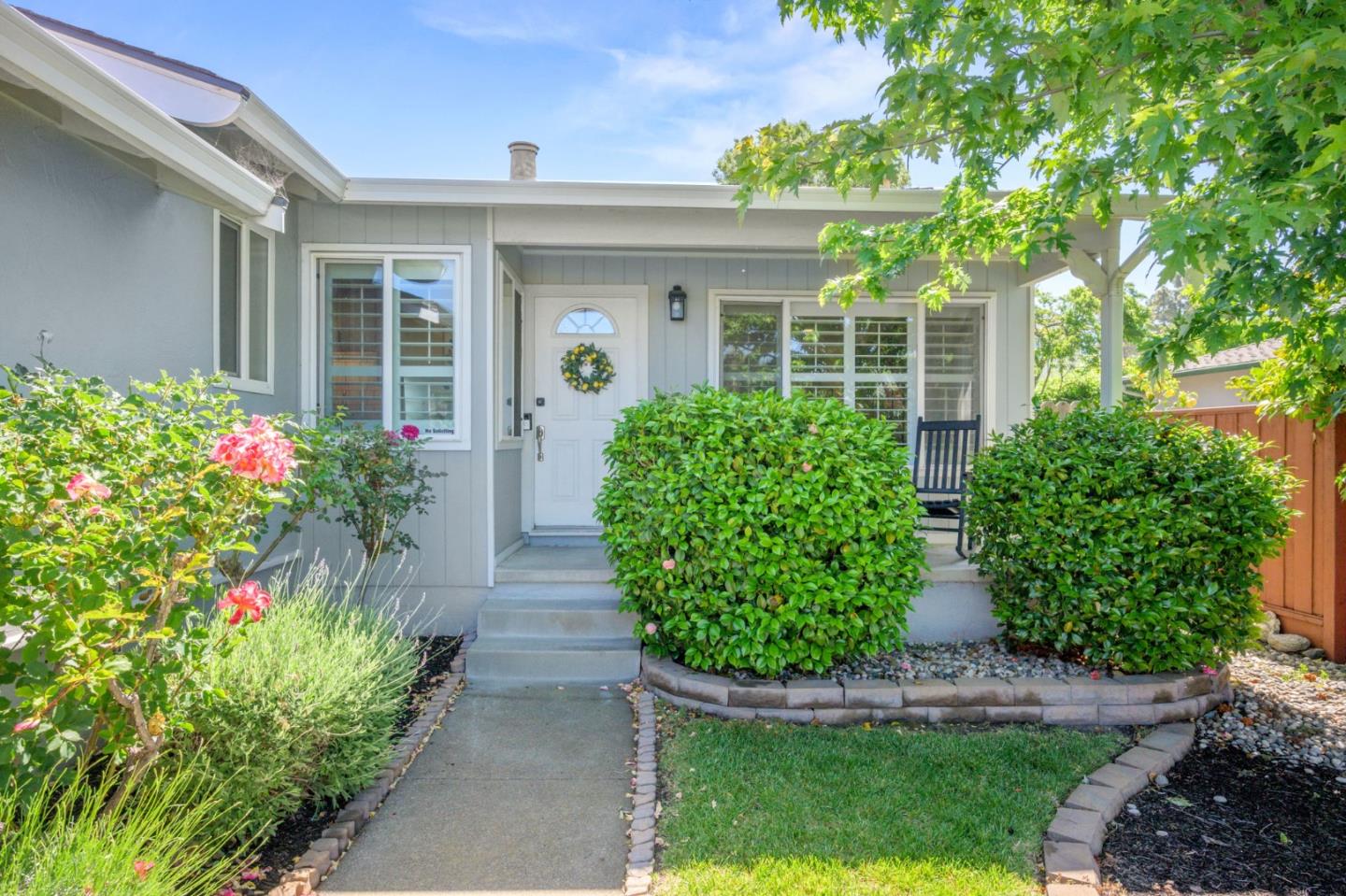 Front Image Thumbnail for ML82018439