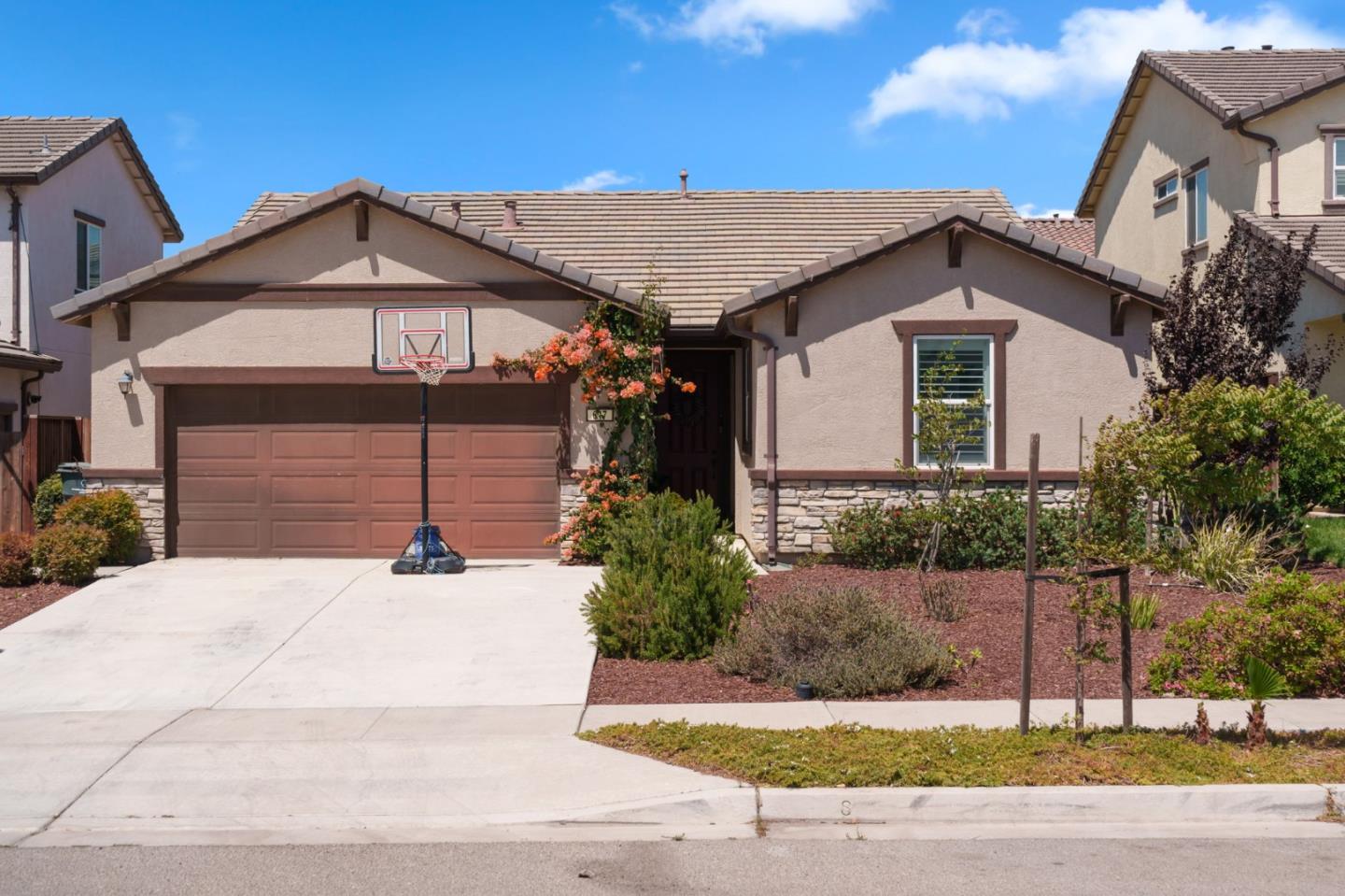 Front Image Thumbnail for ML82018467