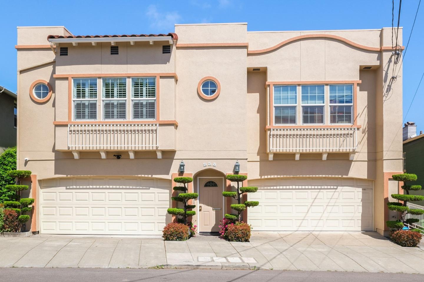 Front Image Thumbnail for ML82018488