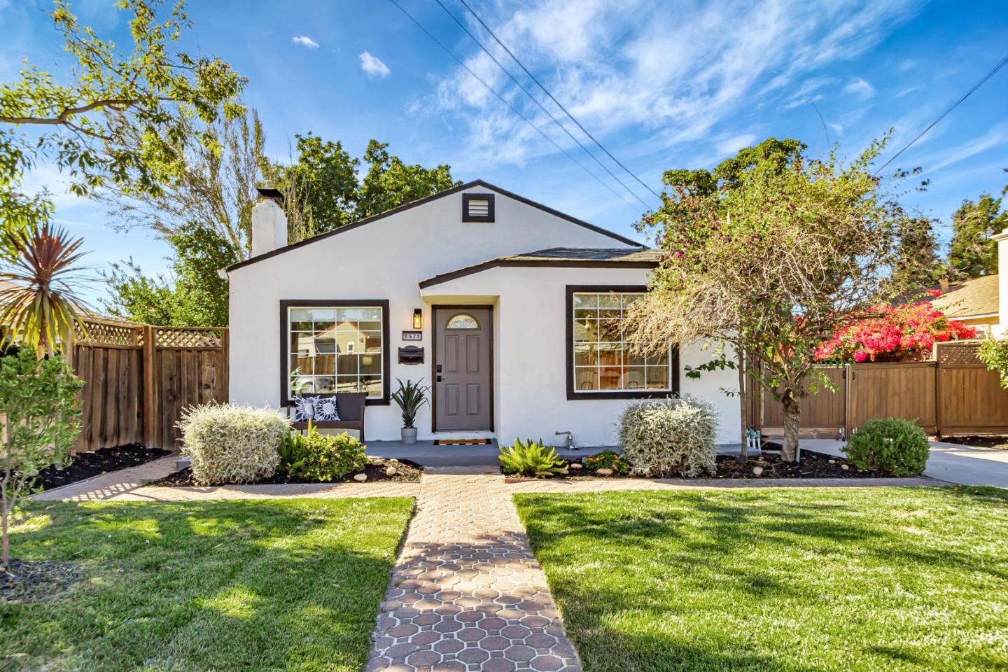 Front Image Thumbnail for ML82018503