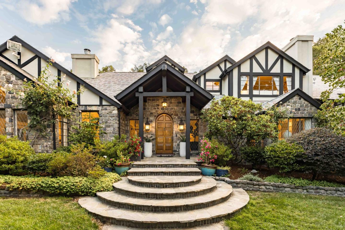 Front Image Thumbnail for ML82018624