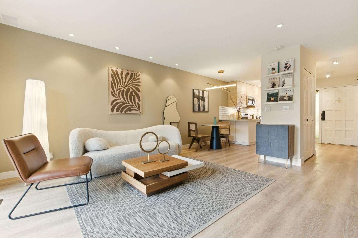 Front Image Thumbnail for ML82018660