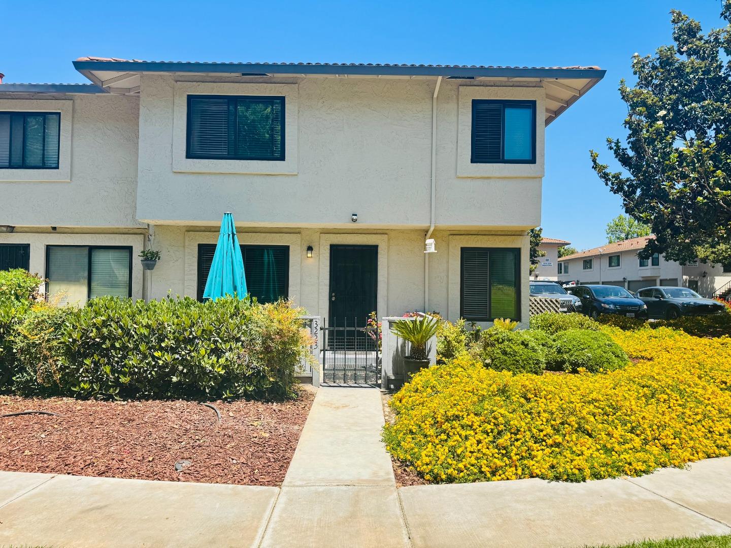 Front Image Thumbnail for ML82018666