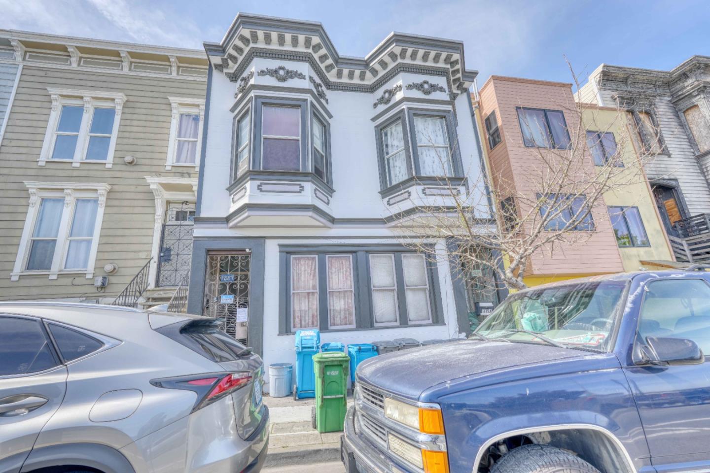 Front Image Thumbnail for ML82018704