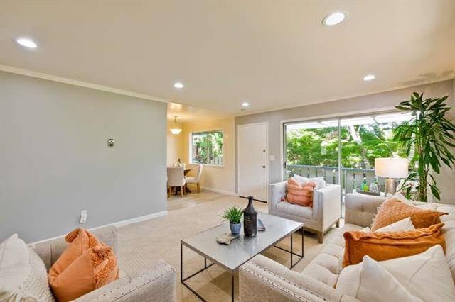 Front Image Thumbnail for ML82018778