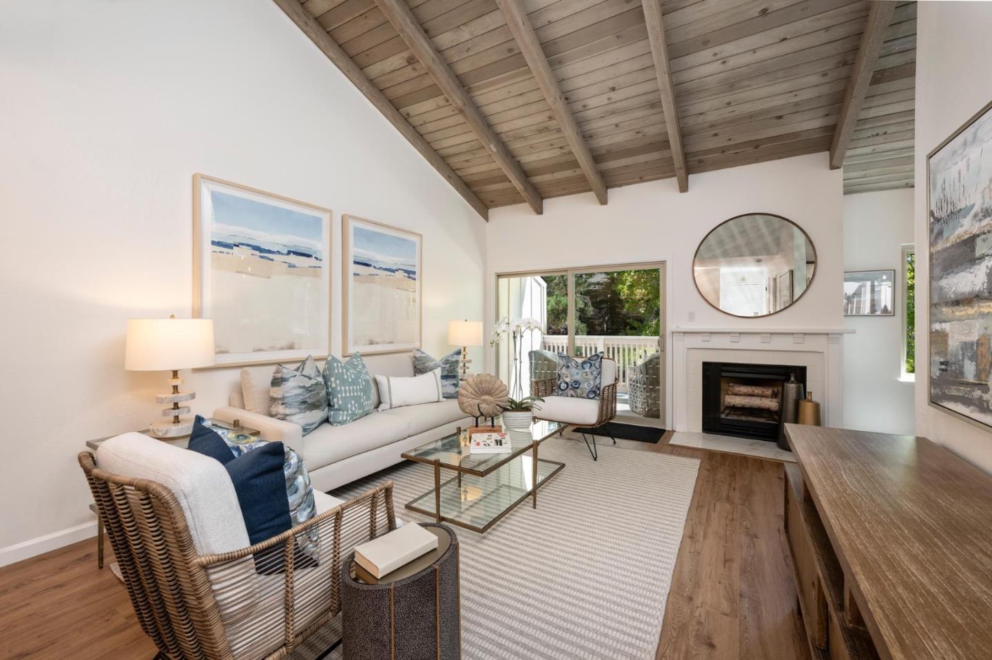 Front Image Thumbnail for ML82018809