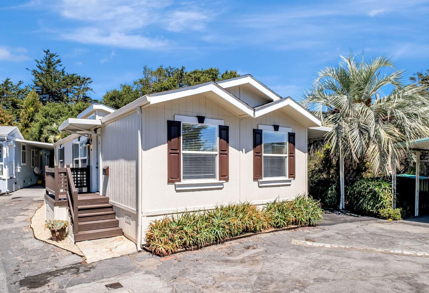 Front Image Thumbnail for ML82018943