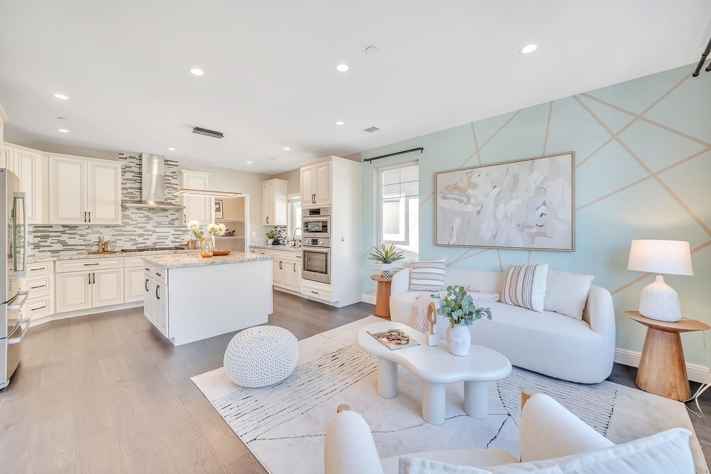 Front Image Thumbnail for ML82018947