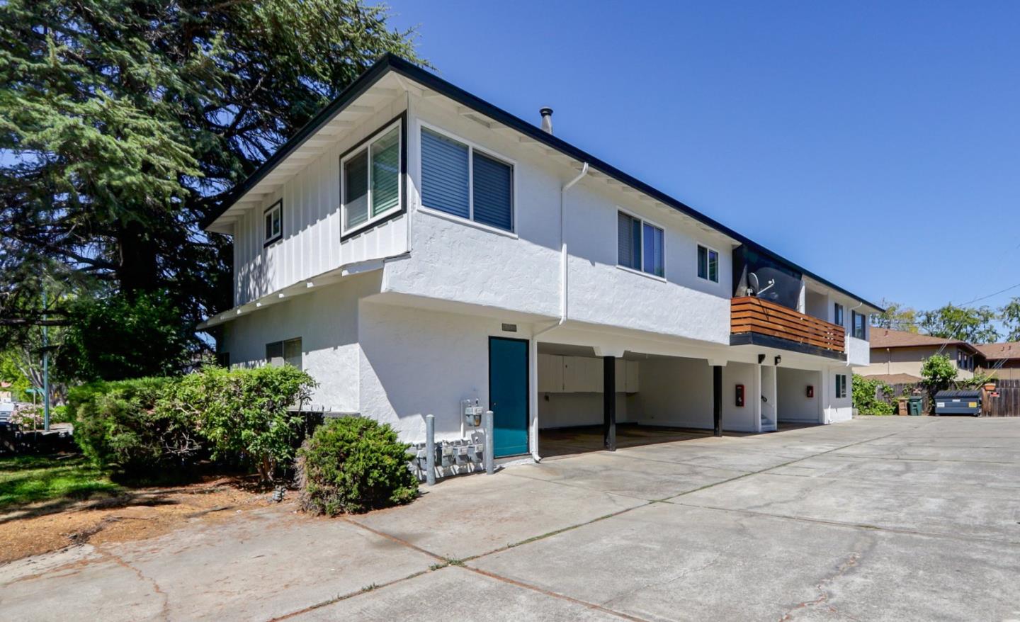 Front Image Thumbnail for ML82018956