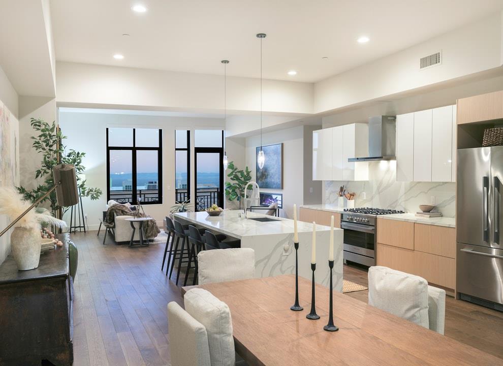 Front Image Thumbnail for ML82018974