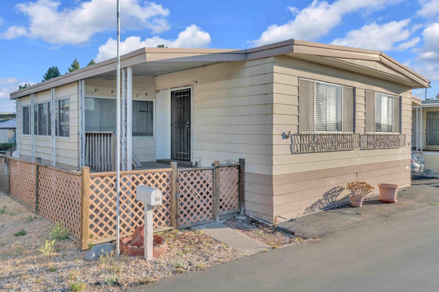 Front Image Thumbnail for ML82019088