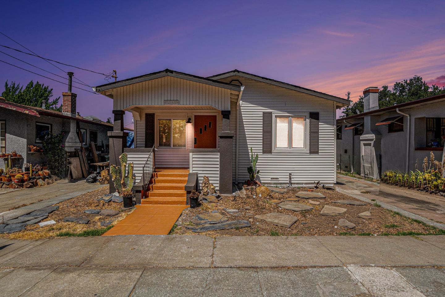 Front Image Thumbnail for ML82019345