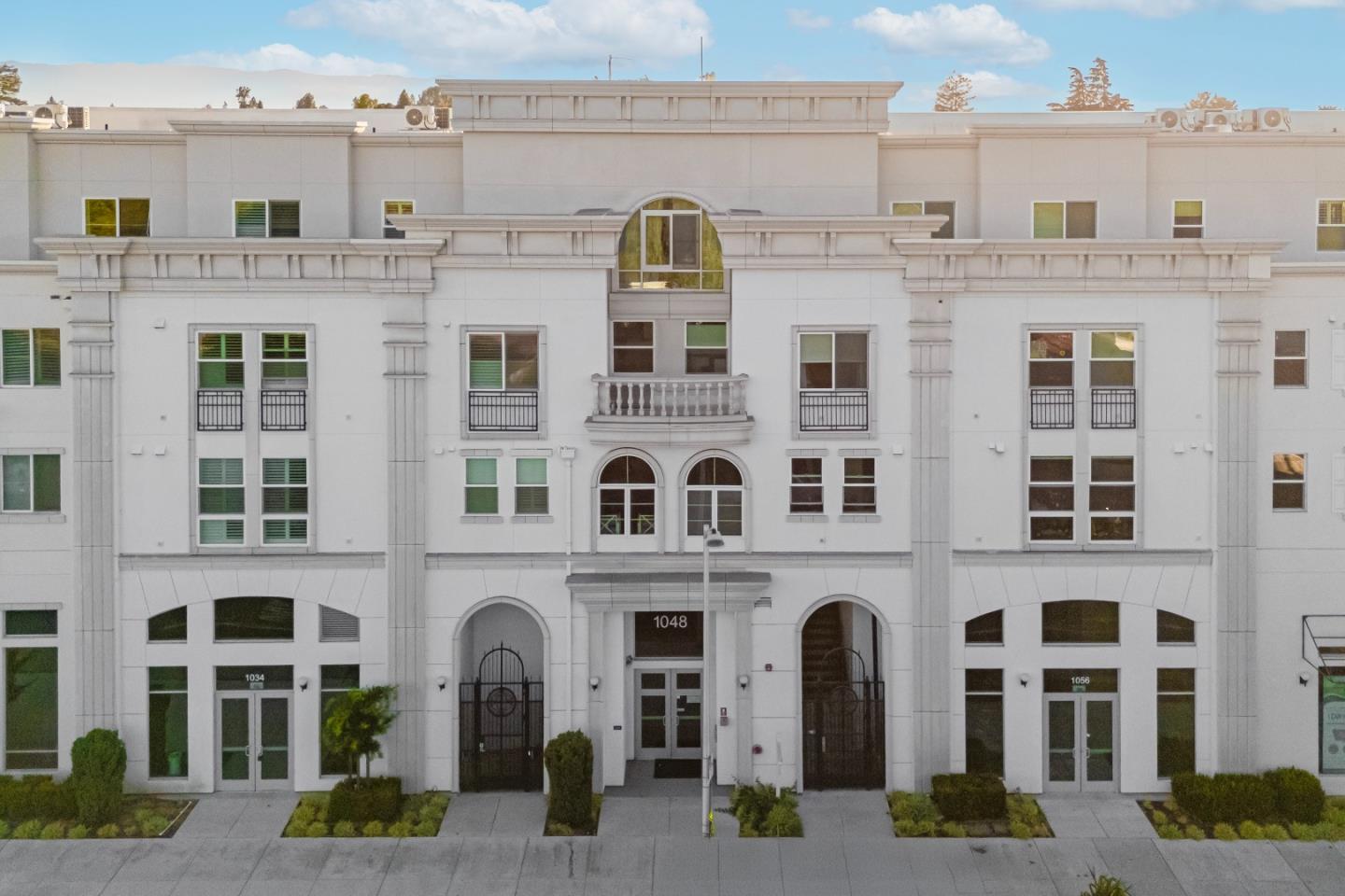 Front Image Thumbnail for ML82019398