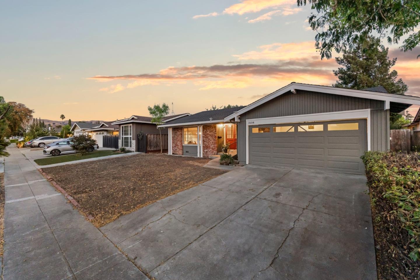 Front Image Thumbnail for ML82019417