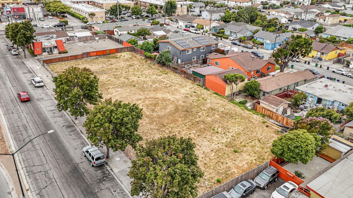 Front Image Thumbnail for ML82019477