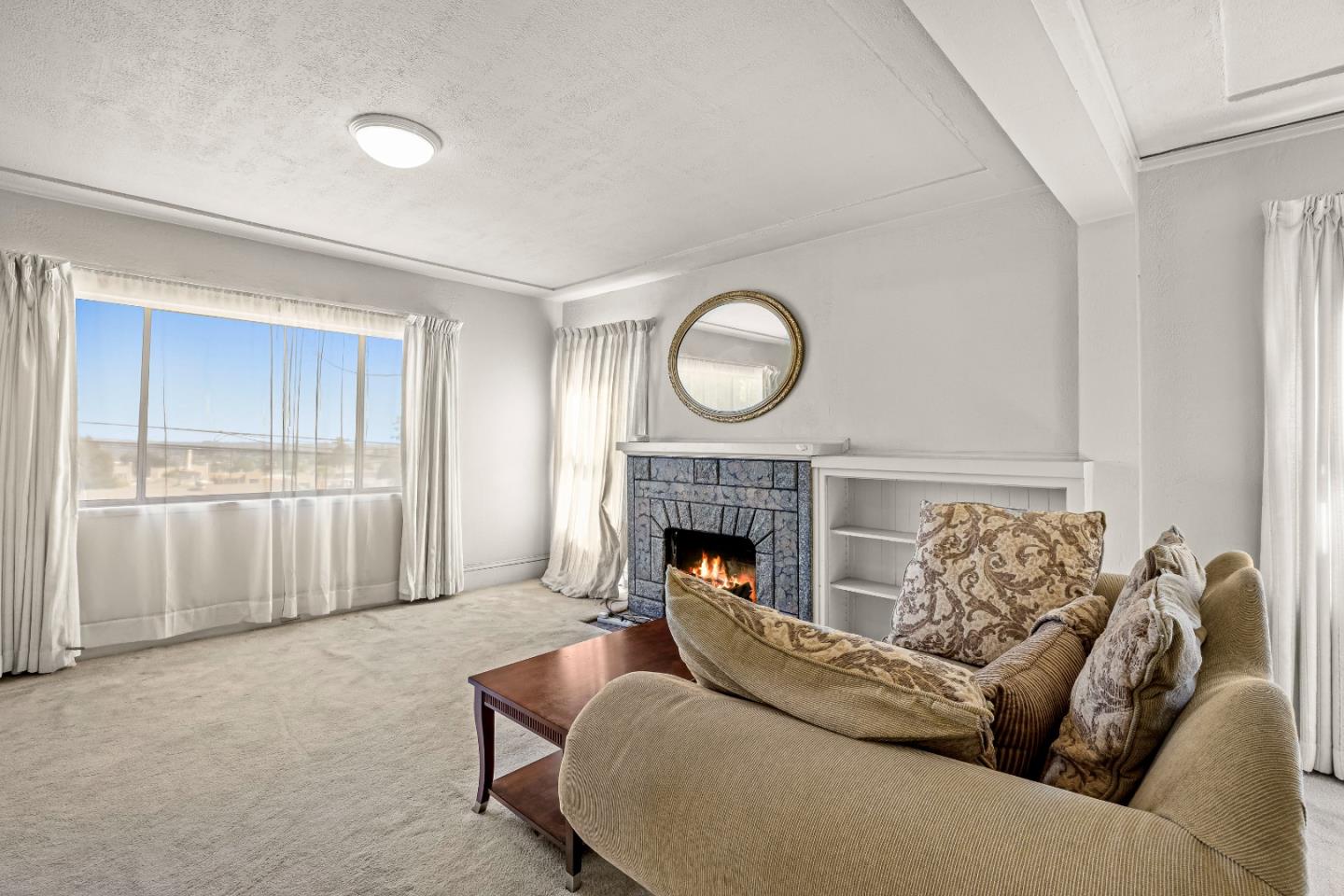 Front Image Thumbnail for ML82019505