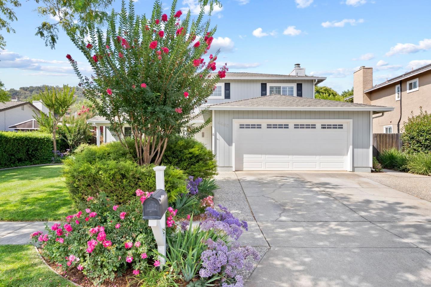 Front Image Thumbnail for ML82019844