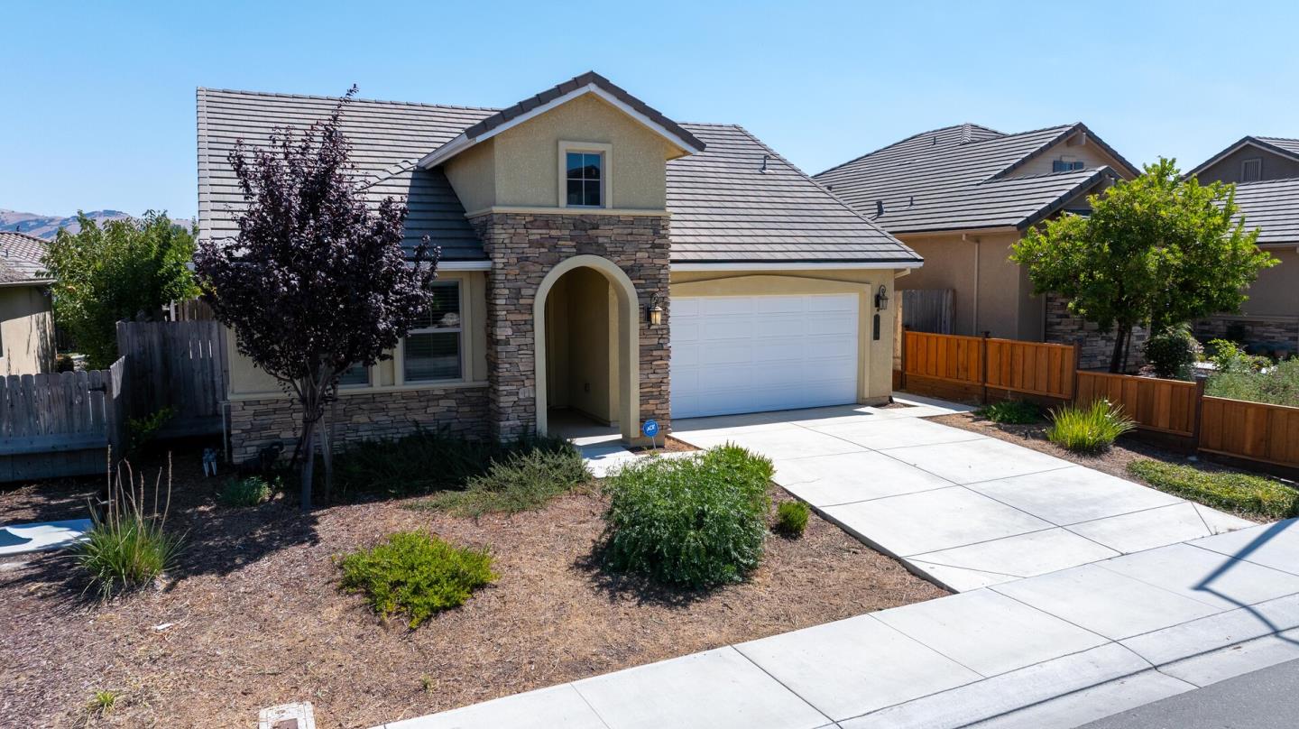 Front Image Thumbnail for ML82019846